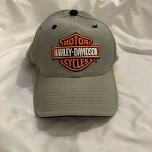 Like New Vintage Harley Davidson Bar and Shield Logo Baseball Cap